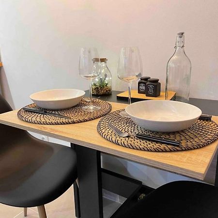 Le Duplex - Gare / Tram / Netflix Apartment Fontaine  Ngoại thất bức ảnh