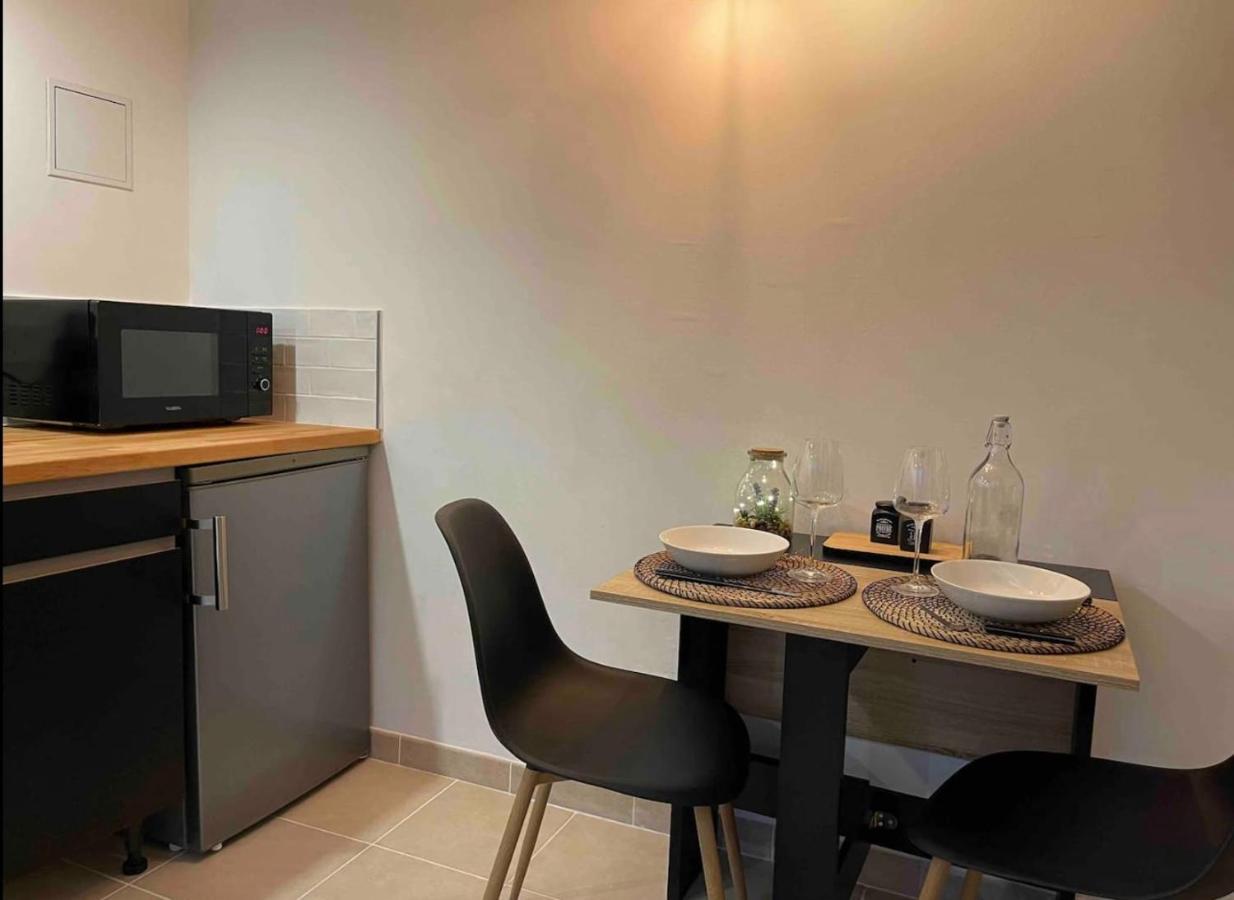 Le Duplex - Gare / Tram / Netflix Apartment Fontaine  Ngoại thất bức ảnh