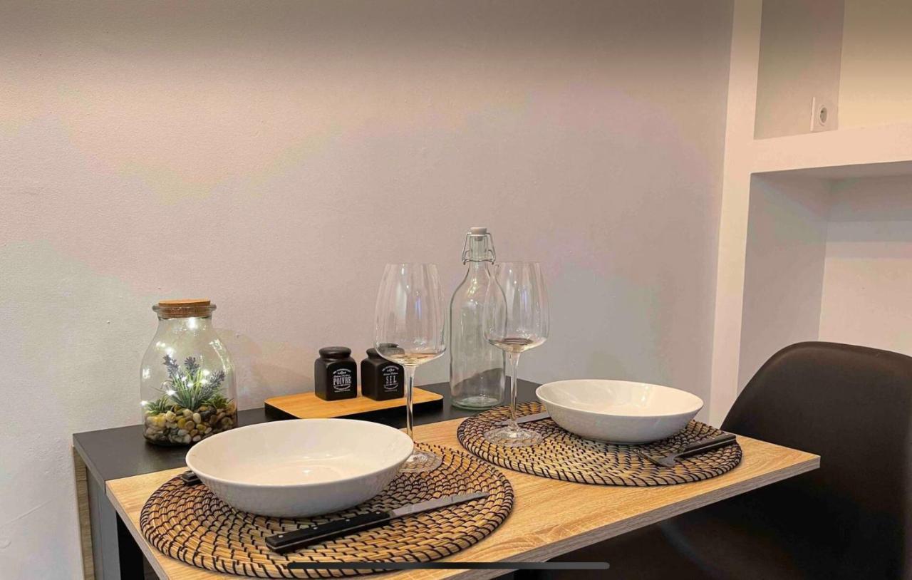 Le Duplex - Gare / Tram / Netflix Apartment Fontaine  Ngoại thất bức ảnh